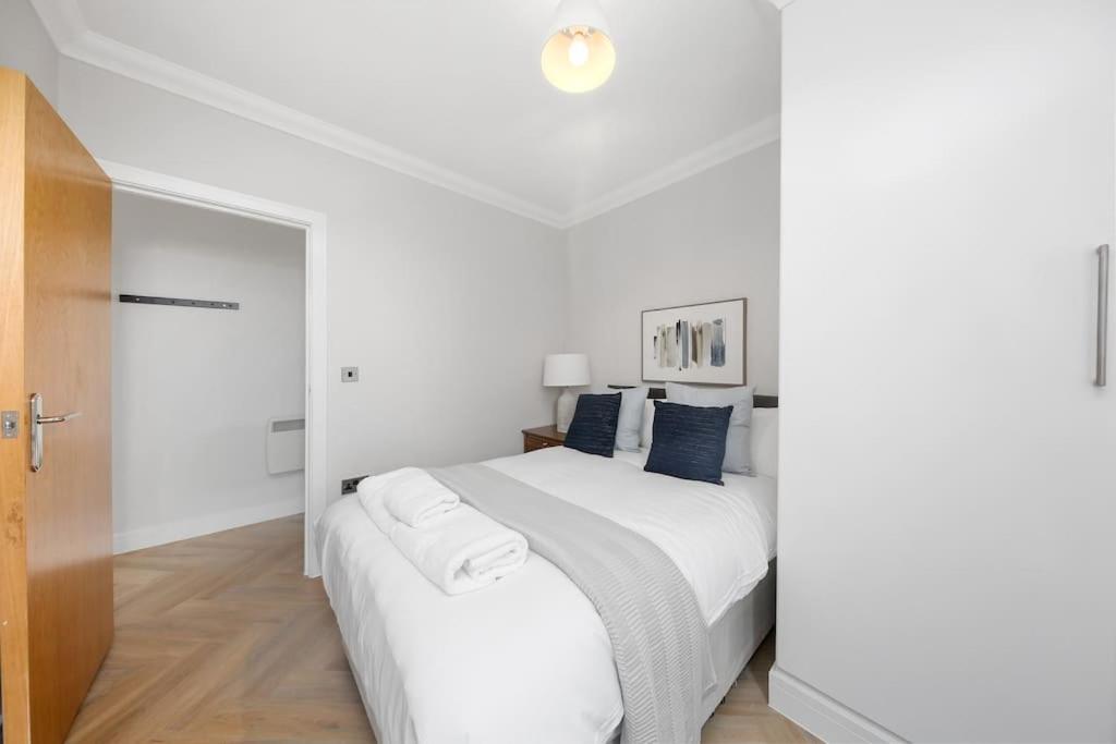 Pleasing 2Bed Flat 10Min To Wimbledon Tennis Court Λονδίνο Εξωτερικό φωτογραφία